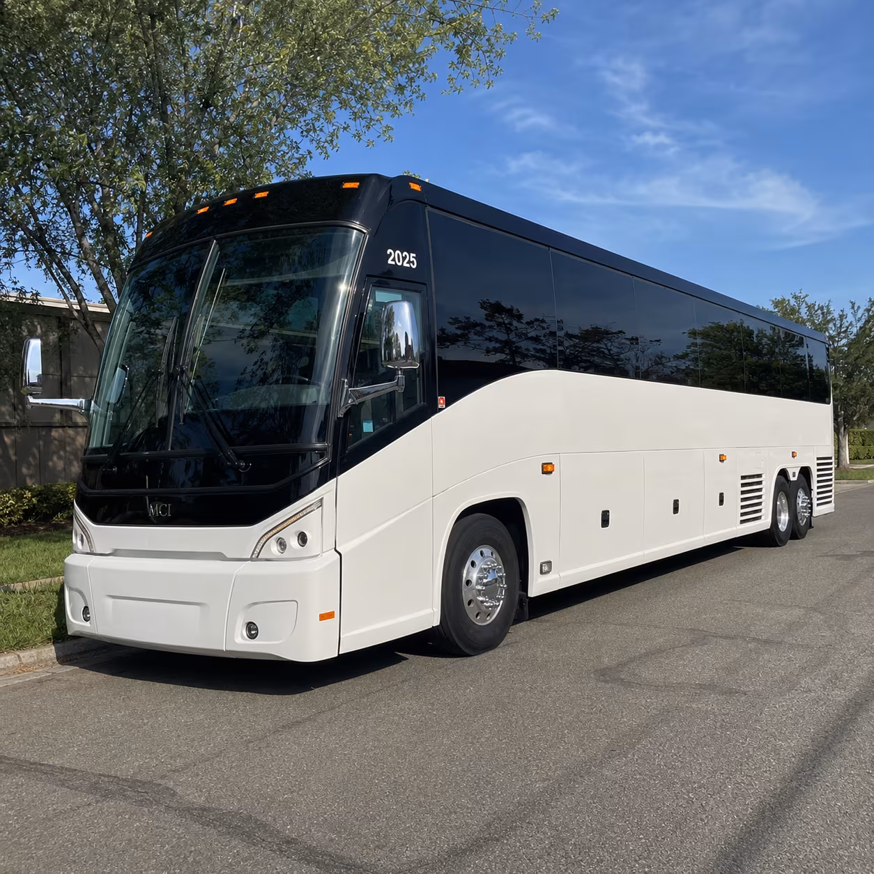airport shuttle buses for large groups and conventions near camden