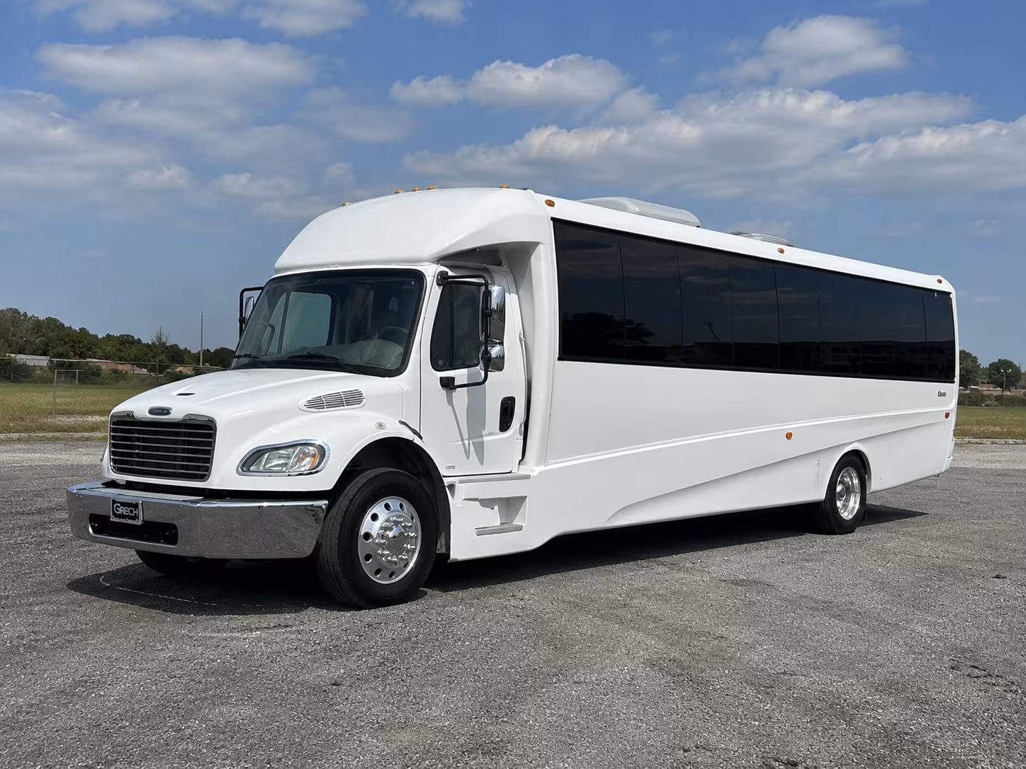 camden 50 passenger party bus
