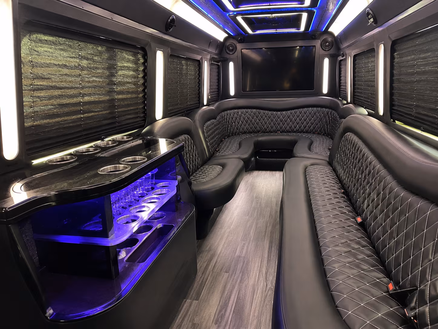 party buses and charter buses to eagles phillies and flyers games